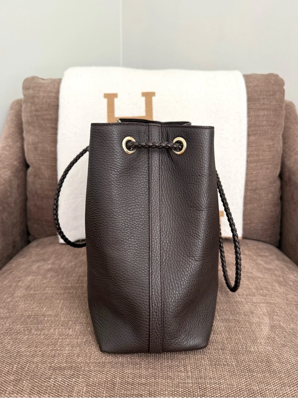 Authentic Gucci Gifford tote bag brown leather gold hardware medium